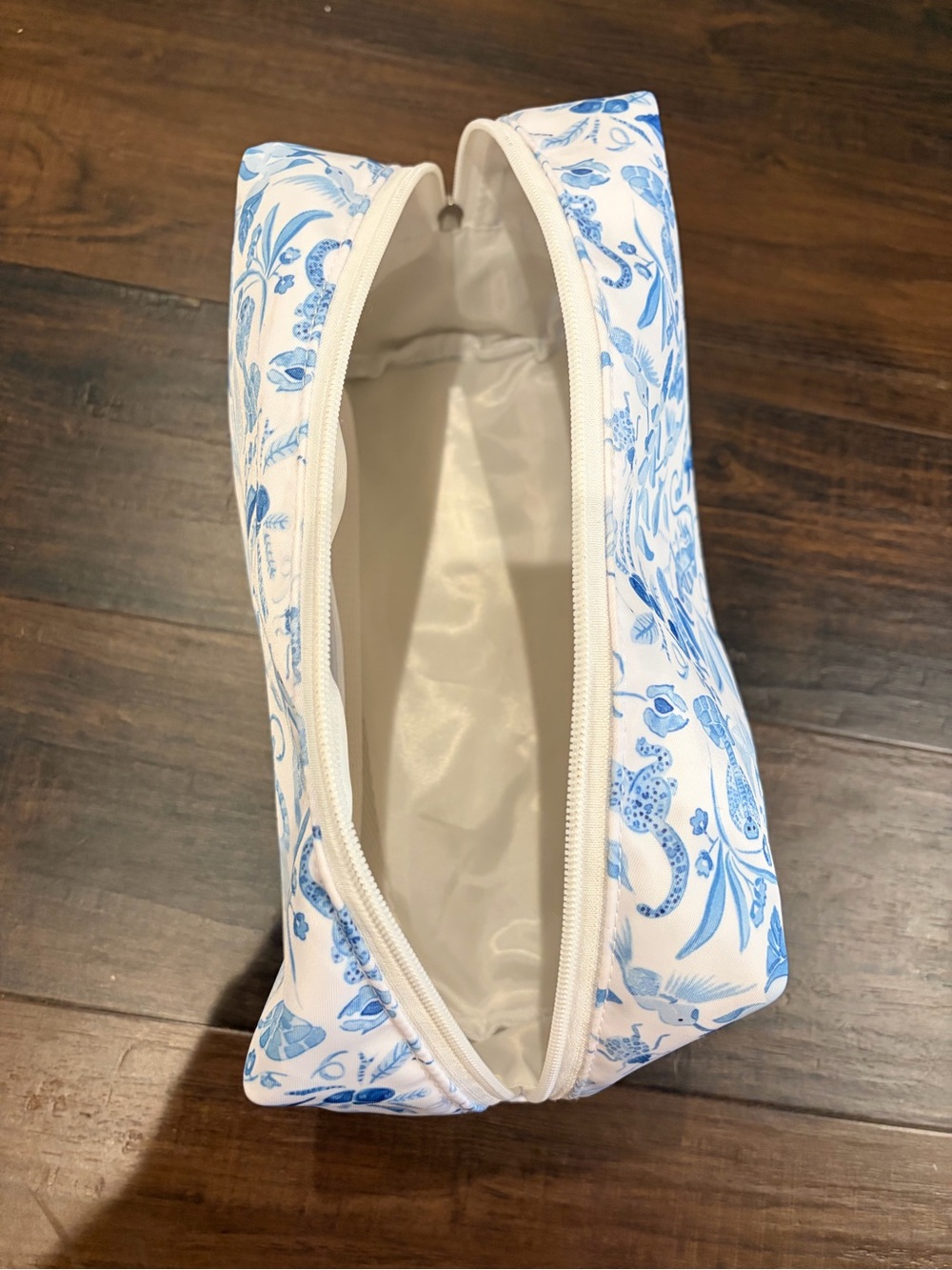 Oh My Mahjong Katherine Cardy Amazon Storage Bag Blue White Tropical Travel Bag - Picture 6 of 7